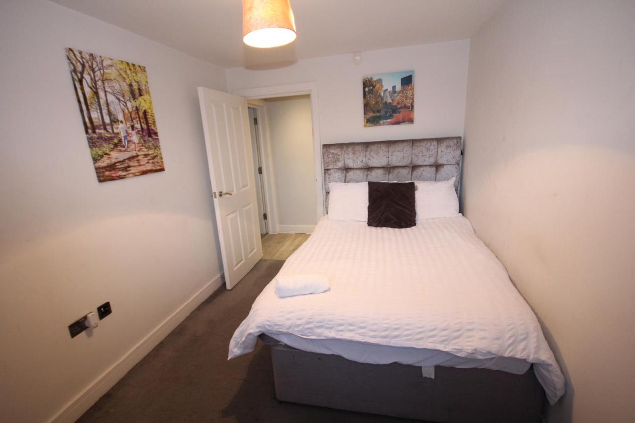 Holden Court Apartments - Apt 3 West Drayton  Zewnętrze zdjęcie